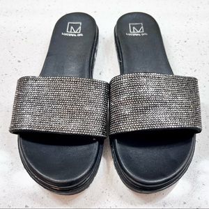 Material Girl Sparkly Flat Sandal Dark Gray Size 9.5